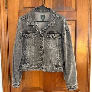 Grey/black crop denim jacket
